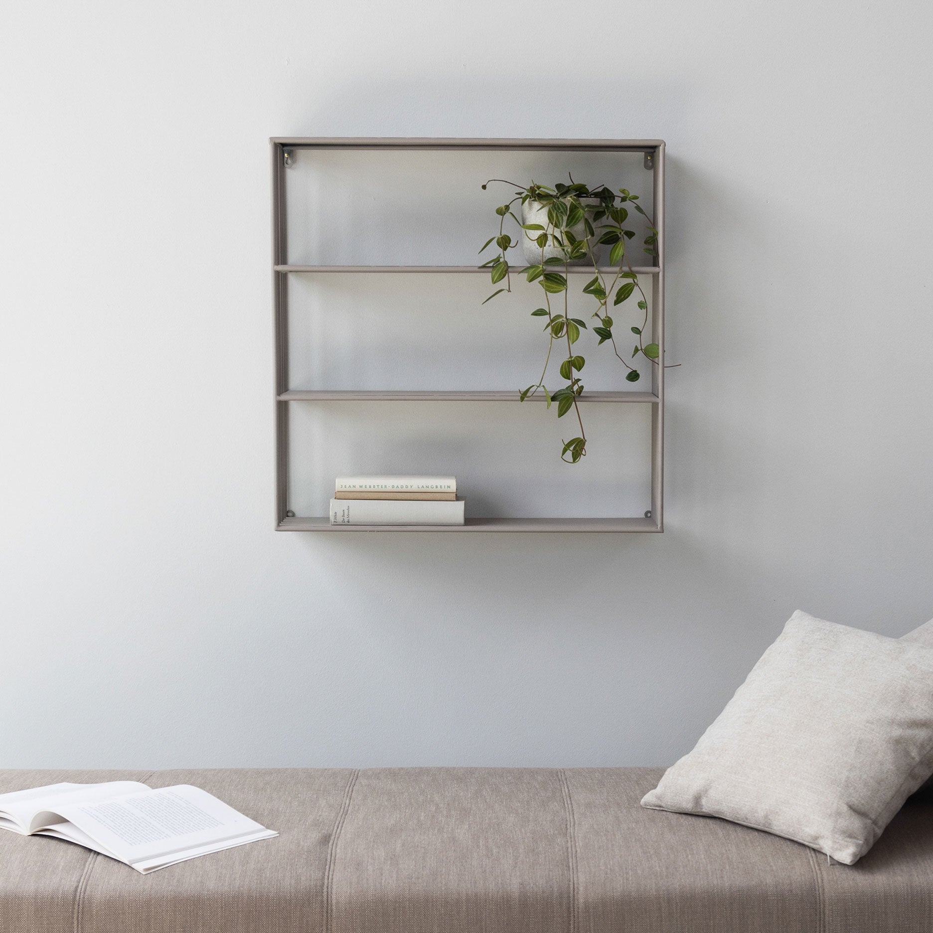 Nohr vægreol m. hylder